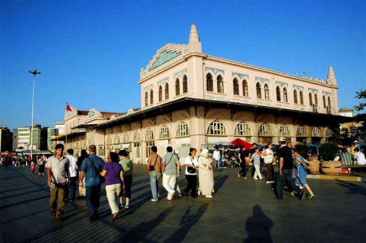 KADIKÖY HALDUN TANER TİYATROSU ( SAHNESİ)